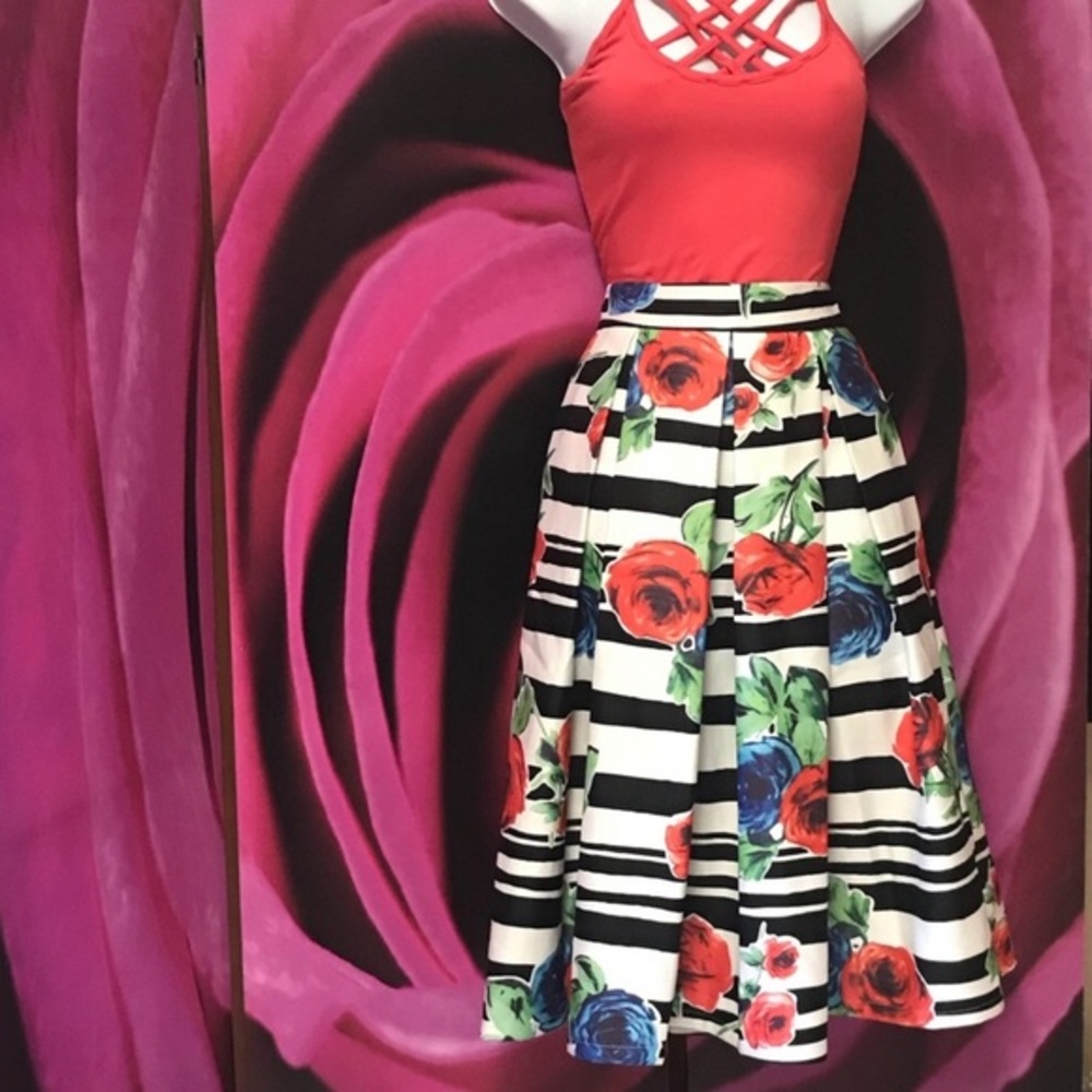 Beautiful high rise fit n flare skirt